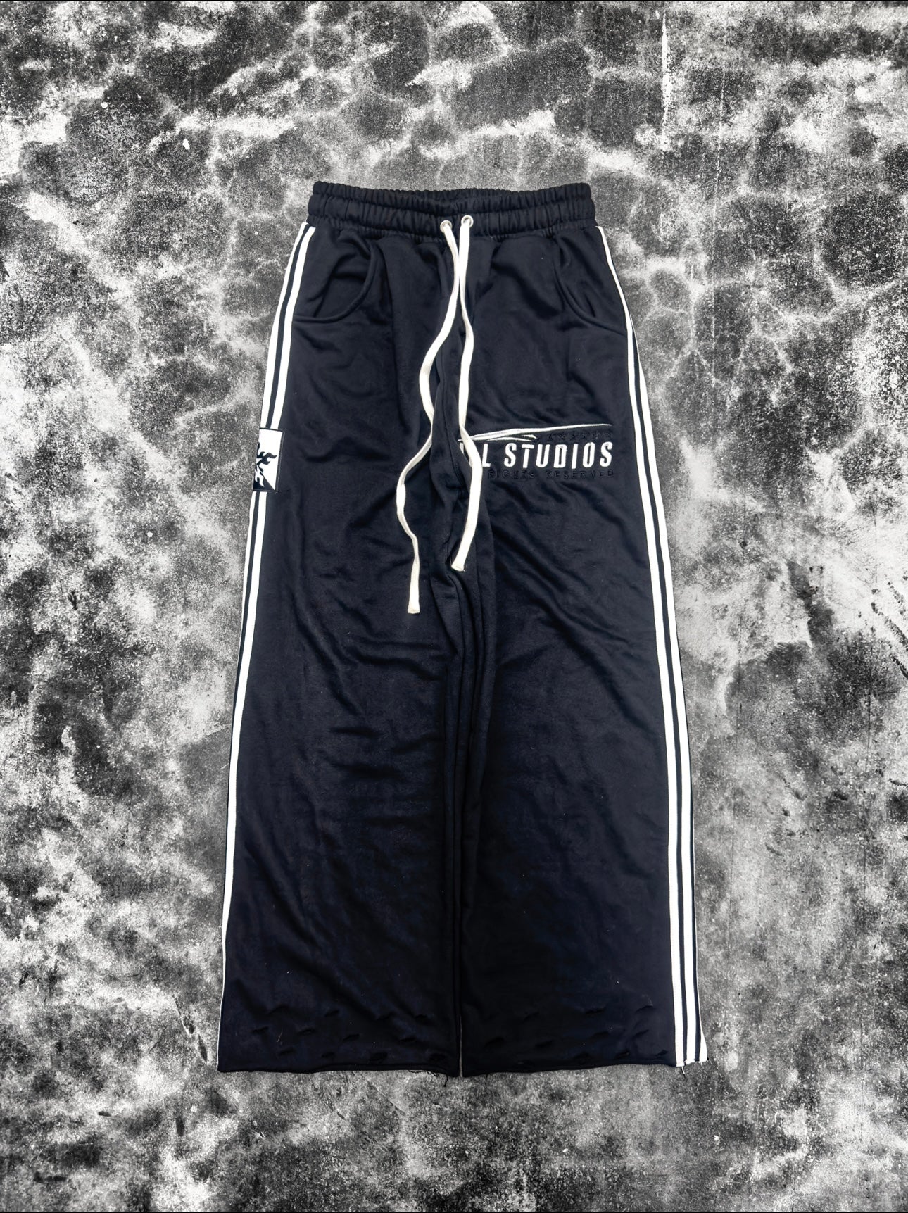 RACER SWEATS (BLACK)